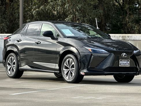 Used 2023 Lexus RZ 450e Premium image 7