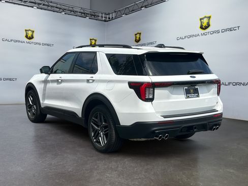 Used 2025 Ford Explorer ST w/ Sun And Sound Package AWD/4WD image 3