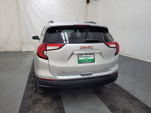 Used 2022 GMC Terrain SLE w/ Driver Convenience Package image 11