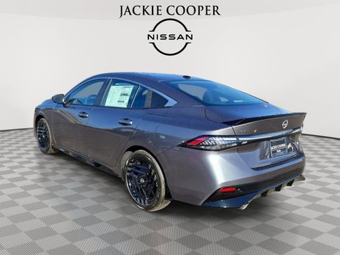 New 2026 Nissan Sentra SR w/ Floor Mat Package image 3