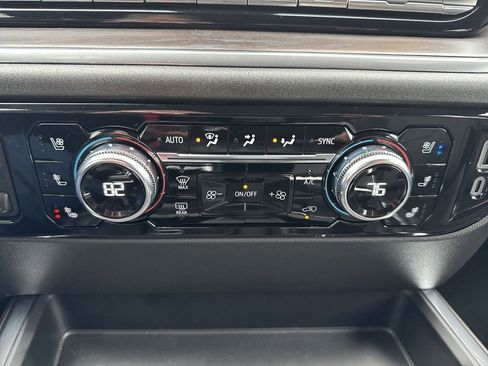 Certified 2023 GMC Sierra 1500 SLT w/ SLT Premium Package image 19