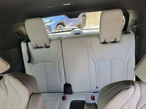 Used 2026 INFINITI QX60 Autograph w/ Dark Cargo Package AWD/4WD image 11