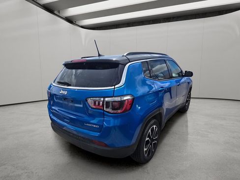 Used 2024 Jeep Compass Limited image 7