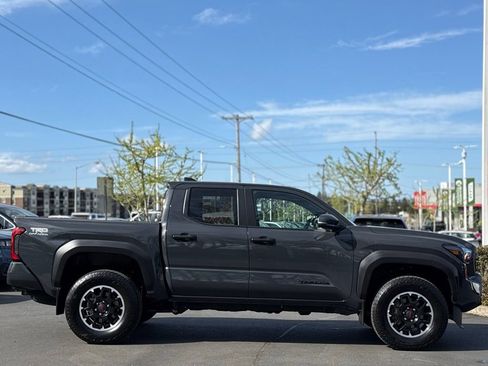 Certified 2024 Toyota Tacoma TRD Off-Road w/ TRD Off Road Upgrade Package image 6