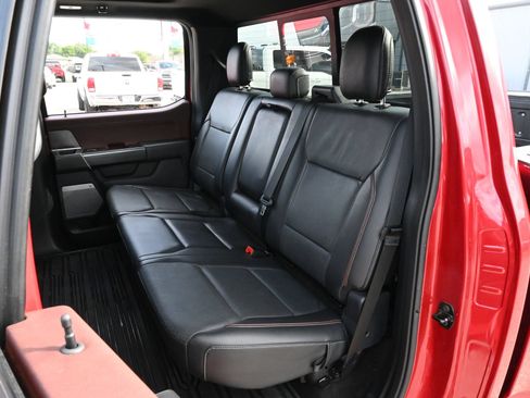 Used 2021 Ford F150 Lariat RWD image 19