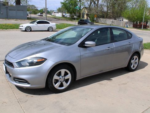 Used 2015 Dodge Dart SXT FWD image 4
