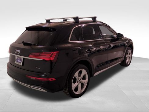 Used 2021 Audi Q5 Prestige w/ Prestige Package image 3