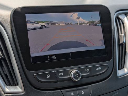 Used 2024 Chevrolet Malibu LT FWD image 19