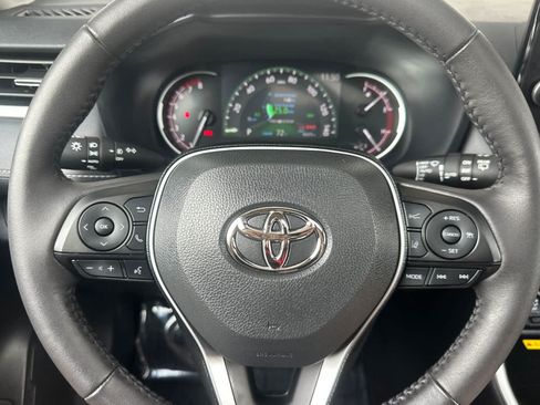 Used 2025 Toyota RAV4 XLE Premium w/ Weather Package AWD/4WD image 23