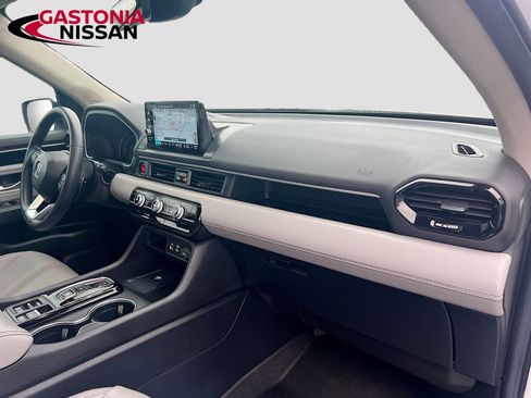 Used 2024 Honda Pilot Touring image 40