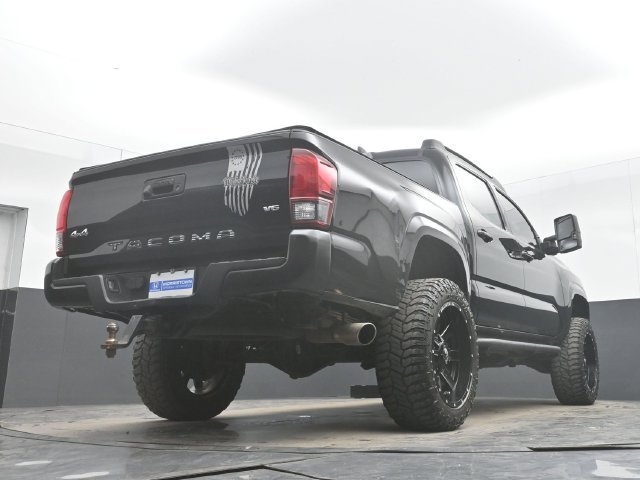 Used 2021 Toyota Tacoma SR AWD/4WD image 45