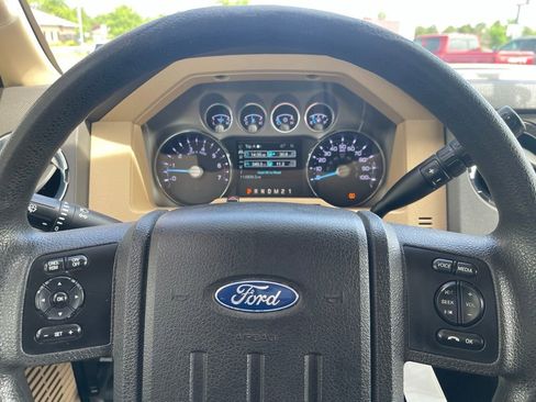 Used 2011 Ford F250 XLT w/ XLT Premium Pkg AWD/4WD image 23