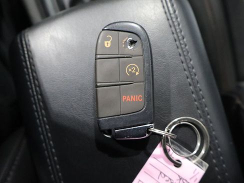 Used 2023 Jeep Compass Latitude AWD/4WD image 28
