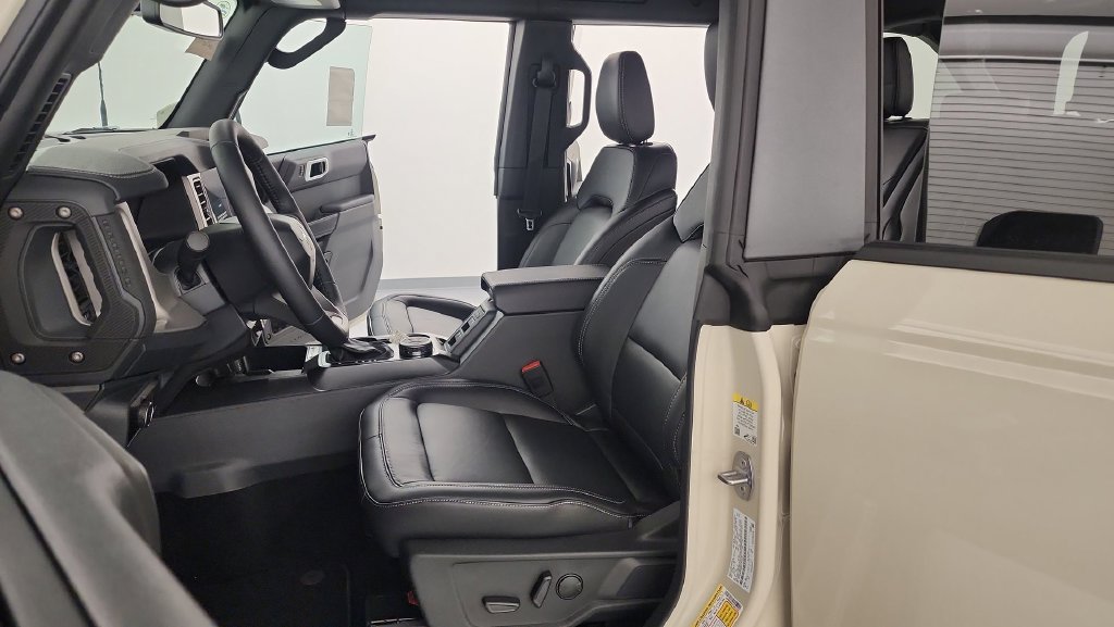 New 2026 Ford Bronco Outer Banks AWD/4WD image 15