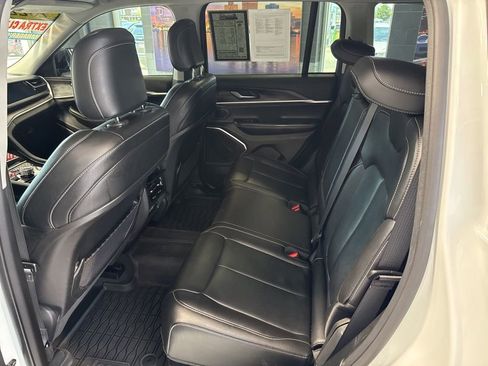 Used 2022 Jeep Grand Cherokee Limited 4xe AWD/4WD image 12
