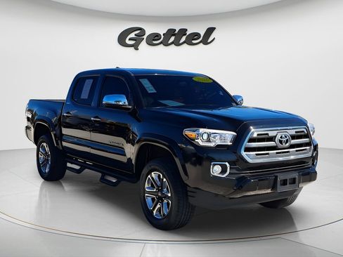 Used 2016 Toyota Tacoma Limited w/ Towing Package image 2