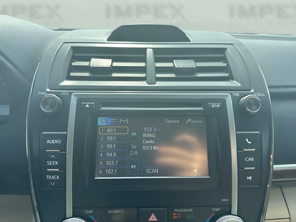 Used 2012 Toyota Camry XLE FWD image 17