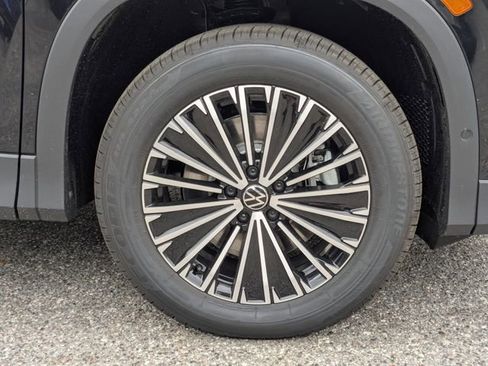 New 2026 Volkswagen Tiguan S AWD/4WD image 11