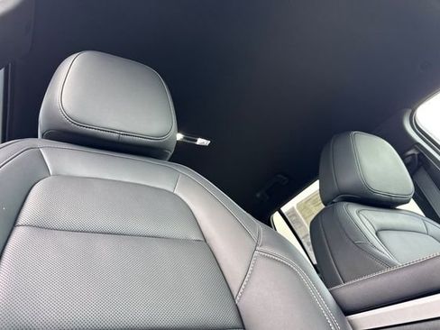 New 2026 GMC Terrain Elevation w/ Elevation Premium Package image 19