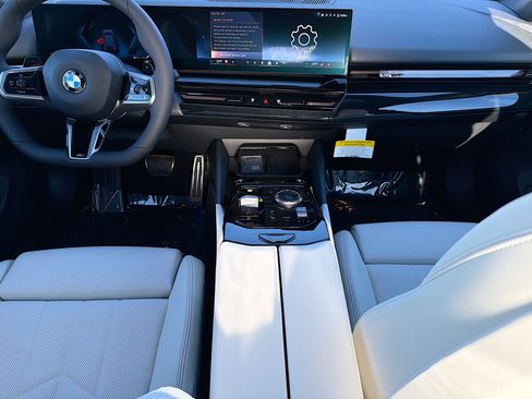 New 2026 BMW 530i w/ M Sport Package image 18