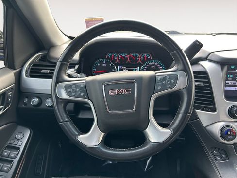 Used 2019 GMC Yukon SLT image 14