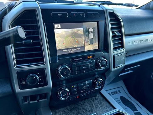 Used 2019 Ford F250 Lariat w/ Chrome Package image 15