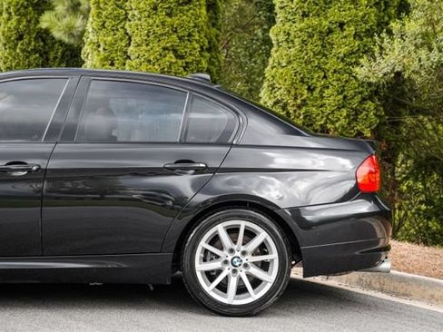 Used 2010 BMW 328i Sedan RWD image 7