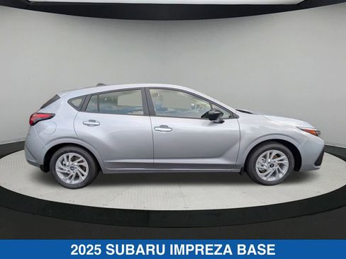 Certified 2025 Subaru Impreza 2.0i image 2