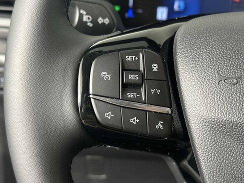 New 2025 Ford Escape SE image 23