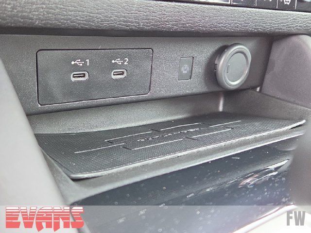 Used 2025 Mitsubishi Outlander AWD image 12