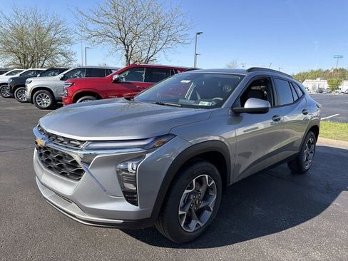New 2026 Chevrolet Trax LT FWD image 10