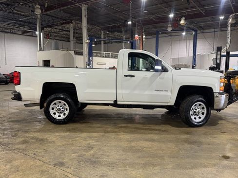 Used 2017 Chevrolet Silverado 2500 W/T w/ WT Convenience Package image 4