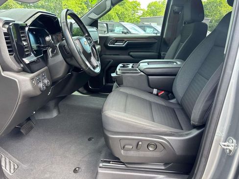 Used 2023 Chevrolet Silverado 1500 LT AWD/4WD image 11