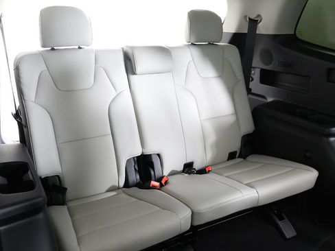 Certified 2025 Kia Telluride SX Prestige AWD/4WD image 46