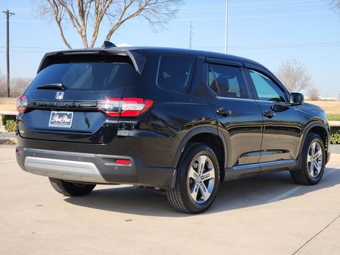 Used 2024 Honda Pilot EX-L image 13