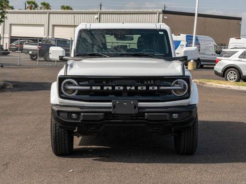Certified 2025 Ford Bronco Outer Banks AWD/4WD image 2