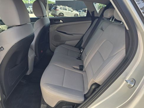 Used 2019 Hyundai Tucson Value w/ Cargo Package AWD/4WD image 10