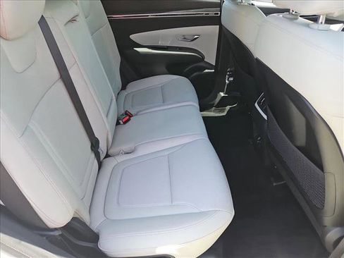 Certified 2024 Hyundai Tucson Limited FWD image 28