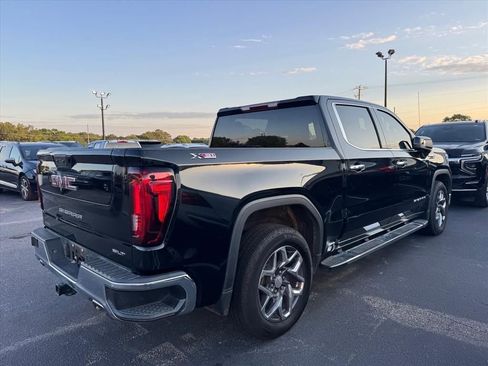 Used 2023 GMC Sierra 1500 SLT w/ SLT Premium Package AWD/4WD image 6