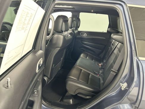 Used 2021 Jeep Grand Cherokee Limited w/ Trailer Tow Group IV image 21