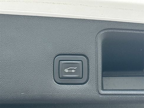 Used 2019 GMC Terrain Denali image 34