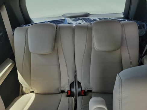 New 2026 Mercedes-Benz GLS 580 4MATIC image 15