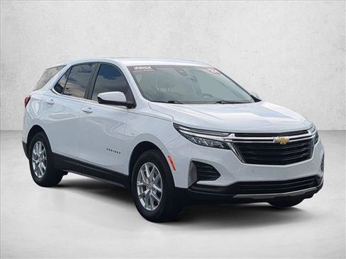 Certified 2024 Chevrolet Equinox LT FWD image 3