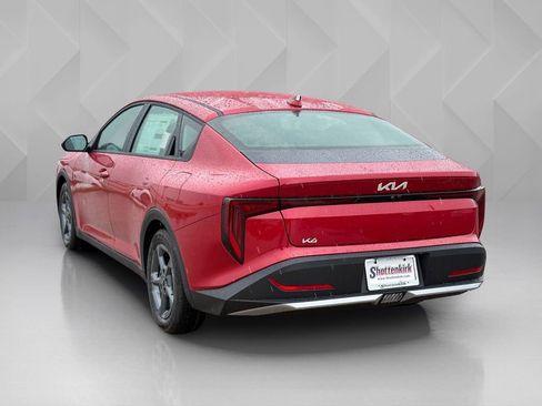 New 2026 Kia K4 FWD image 7