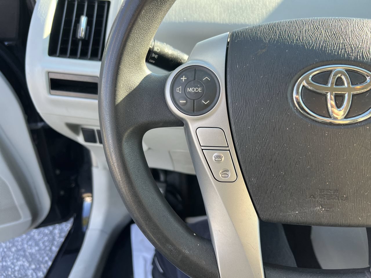 Used 2012 Toyota Prius V Two FWD image 19