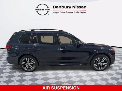 Used 2024 BMW X7 xDrive40i w/ M Sport Package AWD/4WD image 2