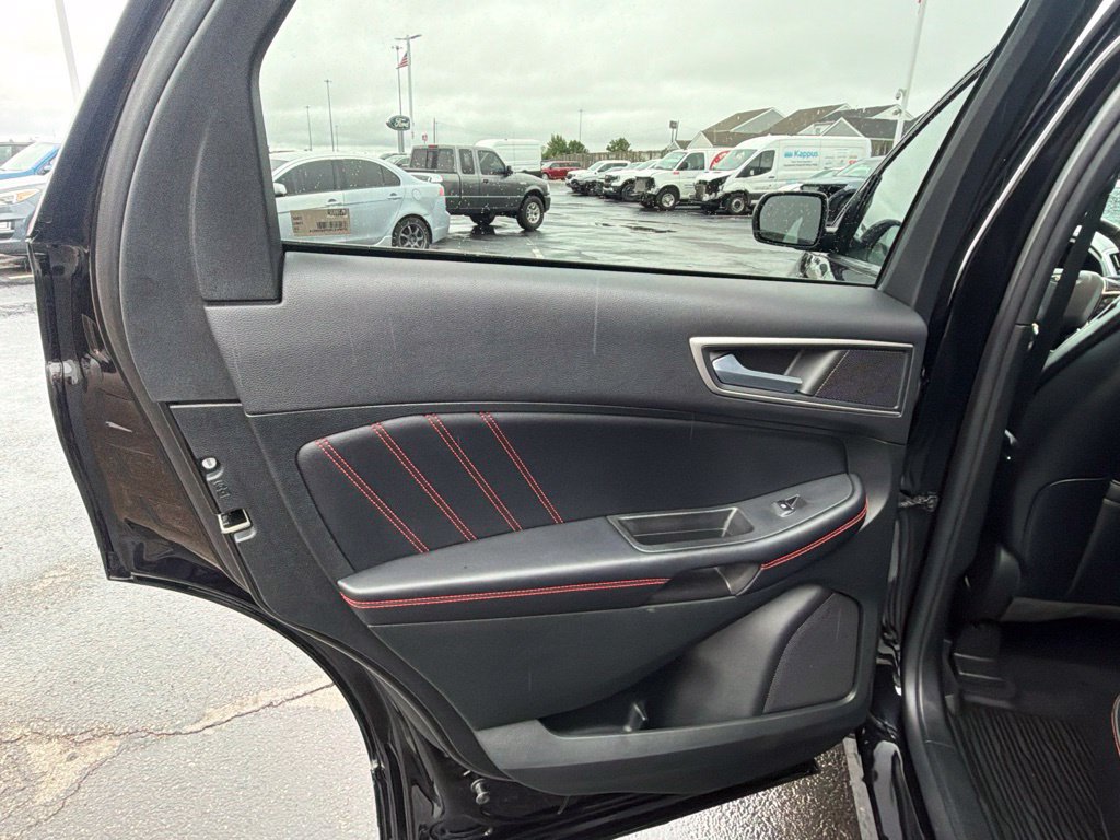 Used 2023 Ford Edge ST-Line AWD/4WD image 27