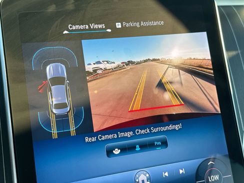 Used 2025 Mercedes-Benz C 300 4MATIC Sedan w/ AMG Line w/ Night Package image 17