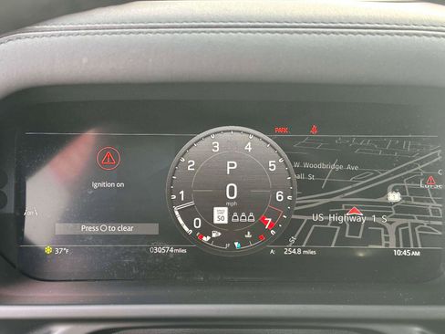 Used 2025 Land Rover Defender 110 S image 26