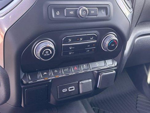 Used 2025 Chevrolet Silverado 1500 Custom Trail Boss AWD/4WD image 23